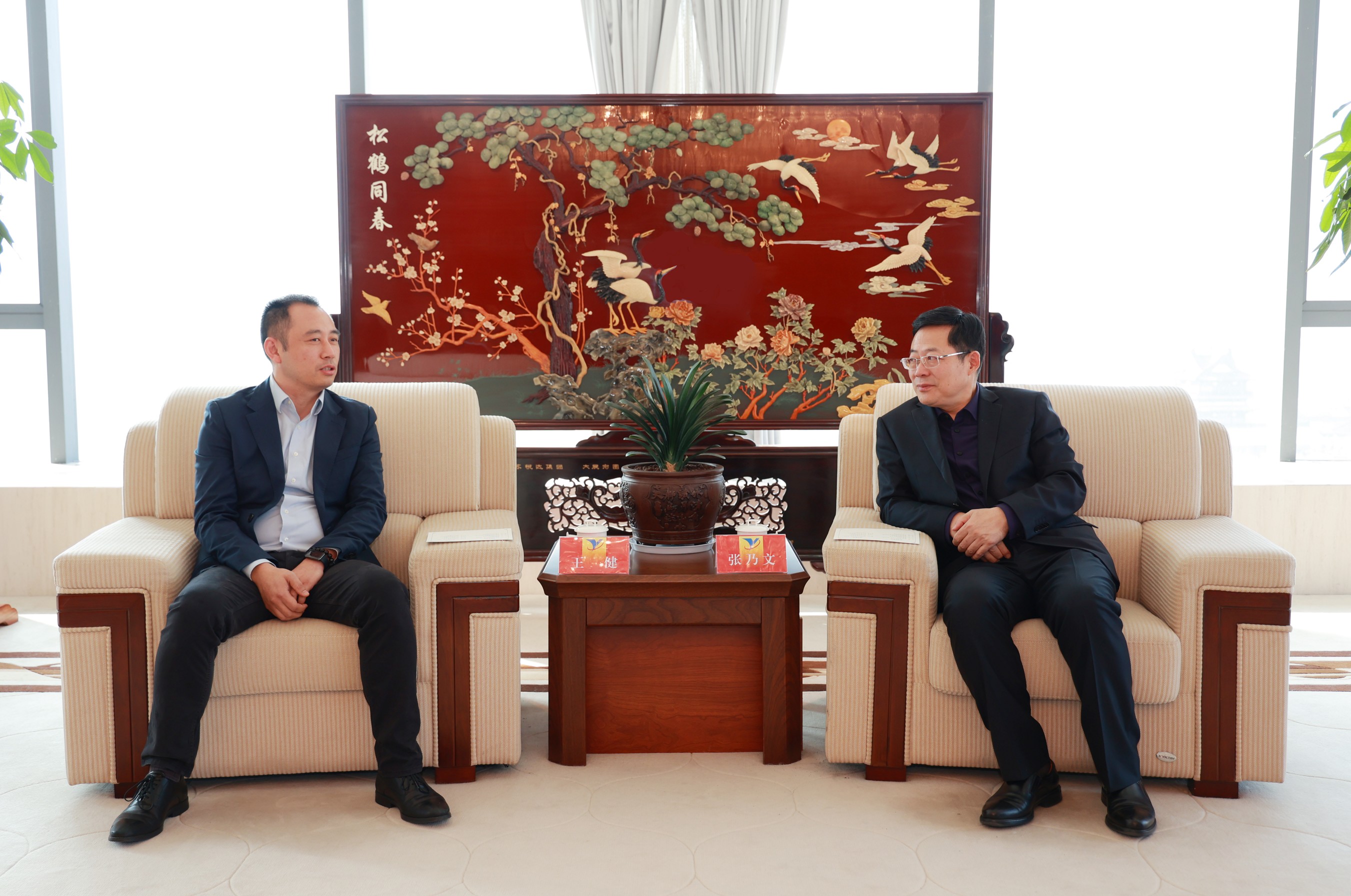 20221117113555_kiy9mclkm8 微信图片_20221116182513_眸目压缩.jpg