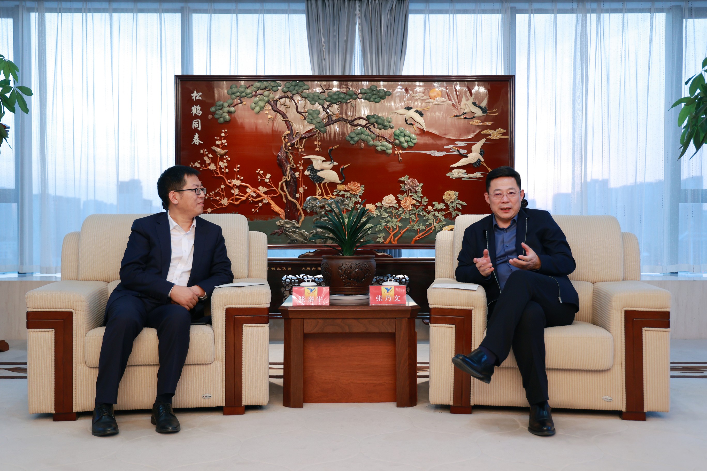 20221206170255_a2gbsw5six 微信图片_20221202173133_眸目压缩.jpg