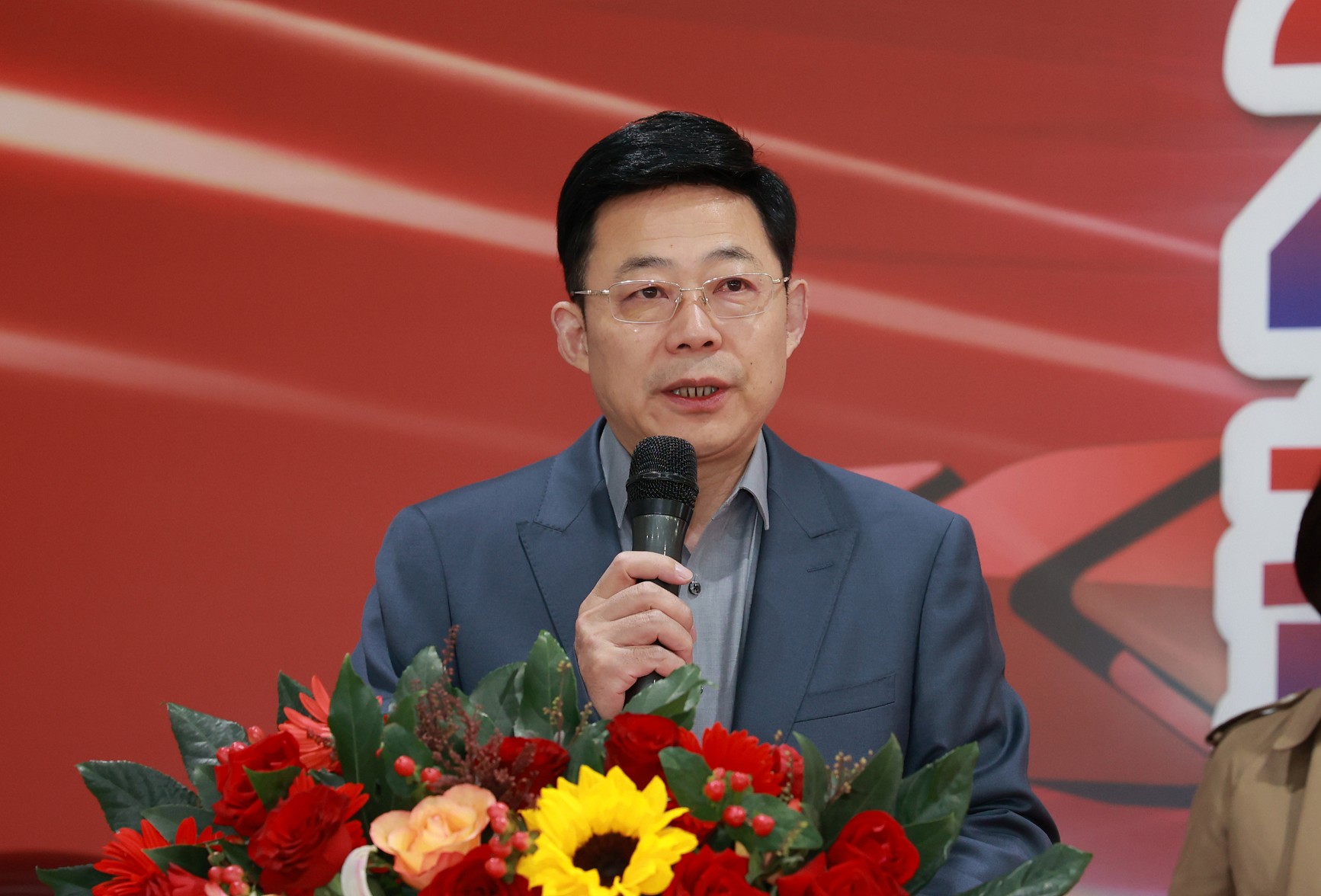 20230403230219_f8rs8j44r0 微信图片_20230403200633_眸目压缩.jpg