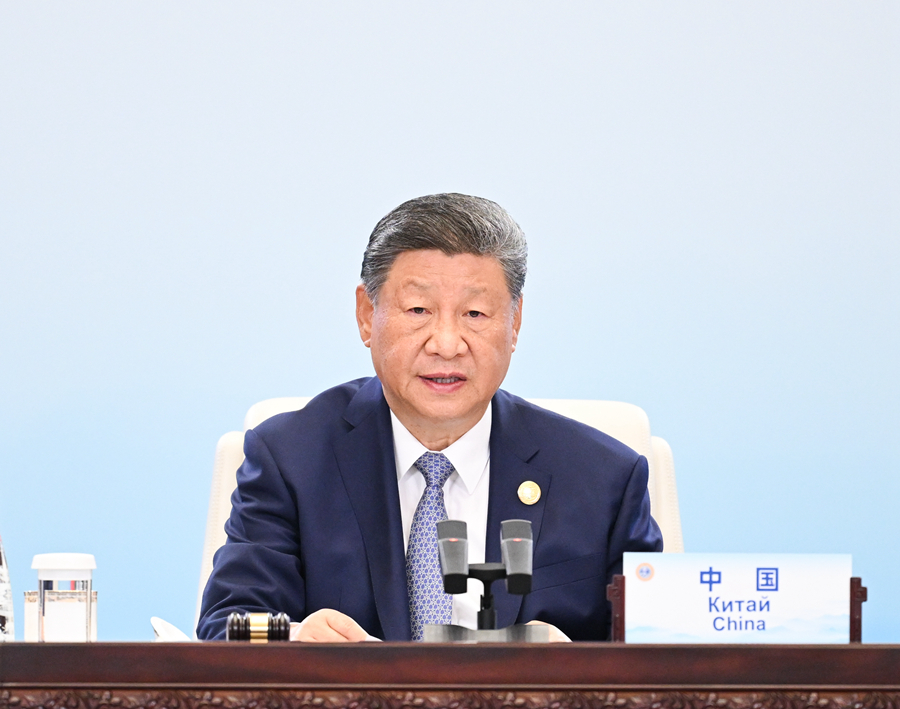 9月1日上午，，，上：：献髯橹稍惫桌硎禄岬诙十五次会议在天津梅江会展中心进行。中国国度主席习近平主持会议并颁发题为《服膺初心使命　开创美好将来》的重要讲话。